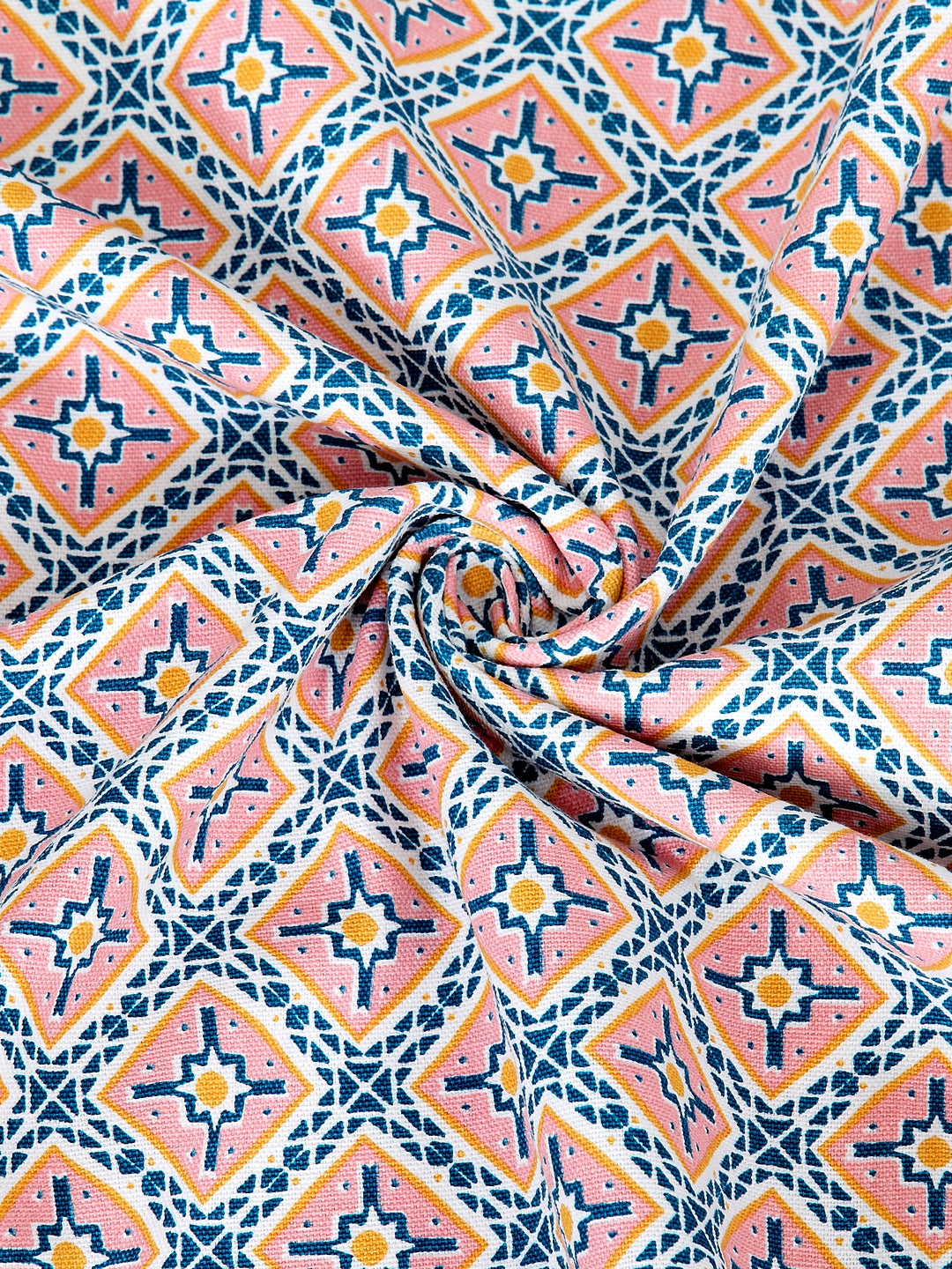 Blanc9 Lattice Print Table Cloth
