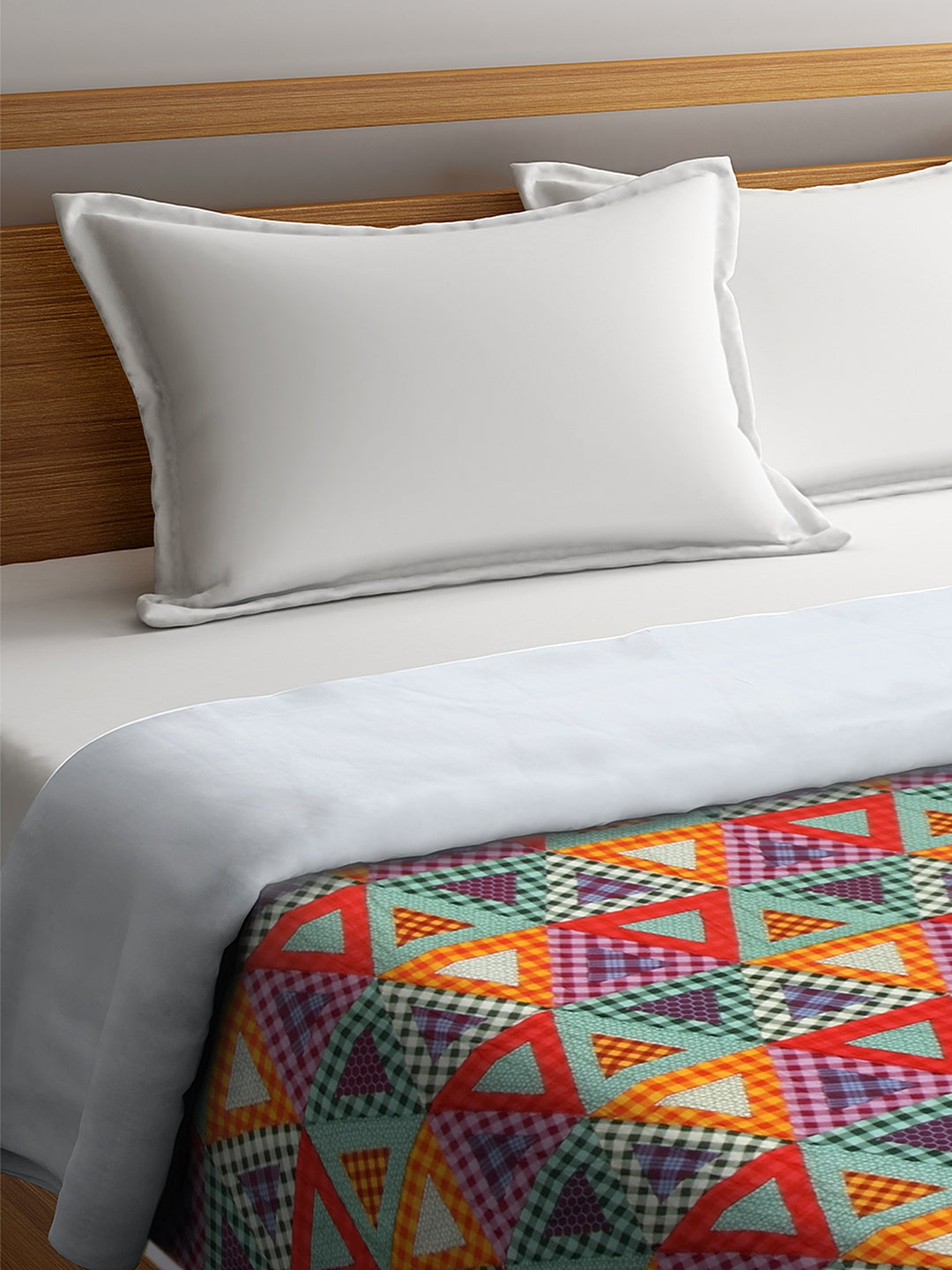 Blanc9 Checkmate Quilt