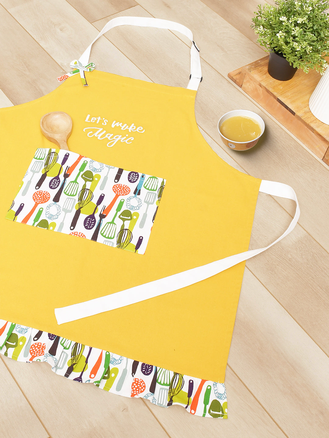 Blanc9 Let's Make Magic Yellow Printed Apron