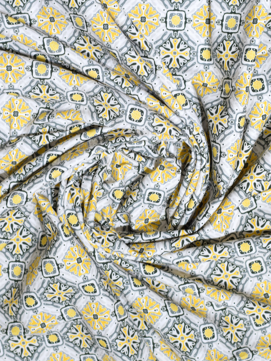 Blanc9 Chitrahaar 6/8 Seater Cotton Tablecloth