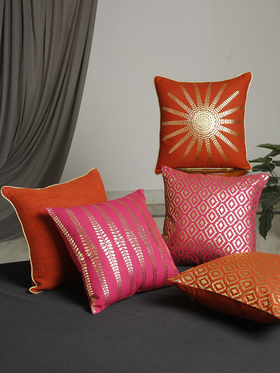 Set of 5 Corsucate 40x40 cm Cushion Covers – Gift Box Set