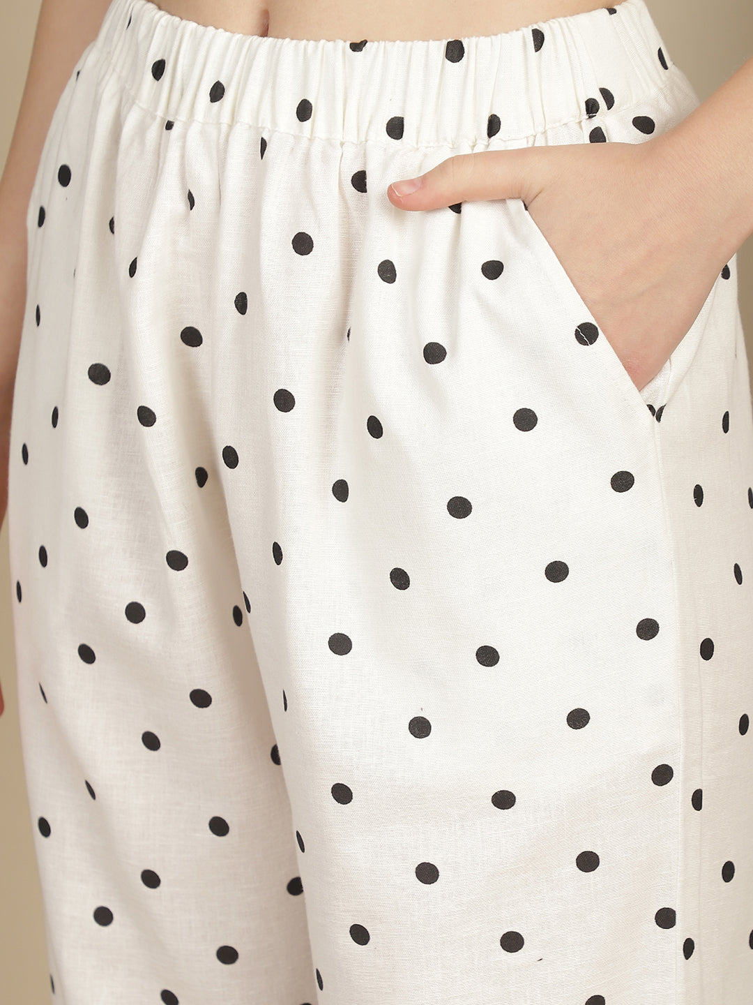 Blanc9Black_WhitePolkaDotsCottonPyjamaNightSuit-B9NW40-