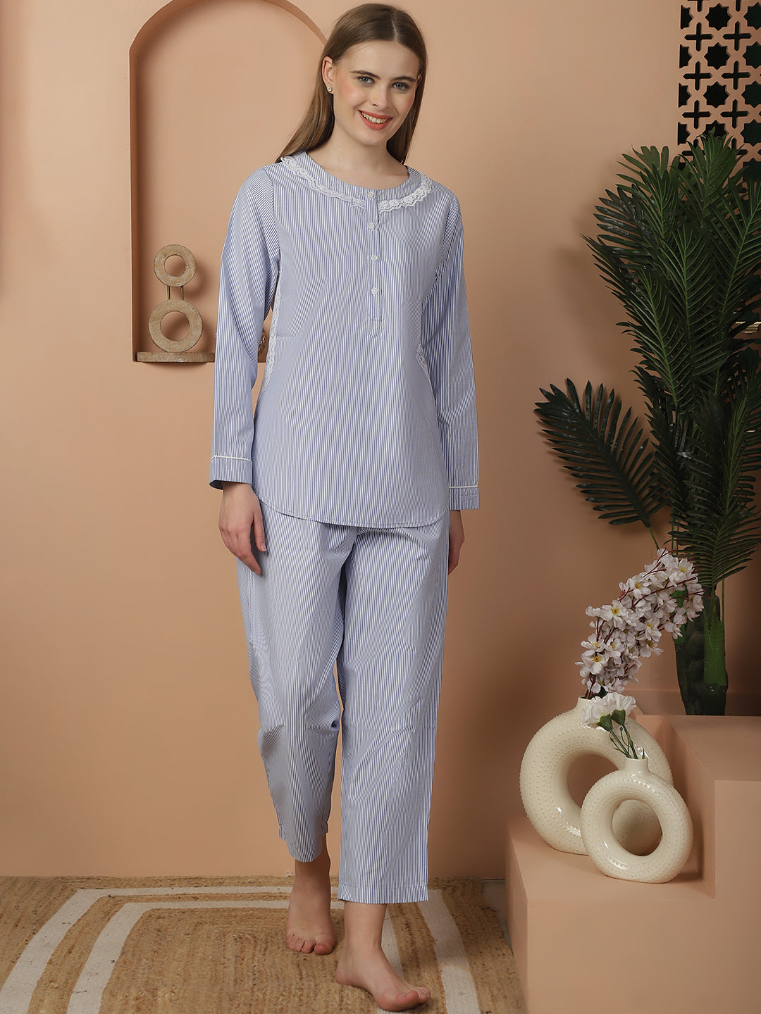 Blanc9BlueAndWhiteLaceDetailedCottonPyjamaNightSuit-B9NW56