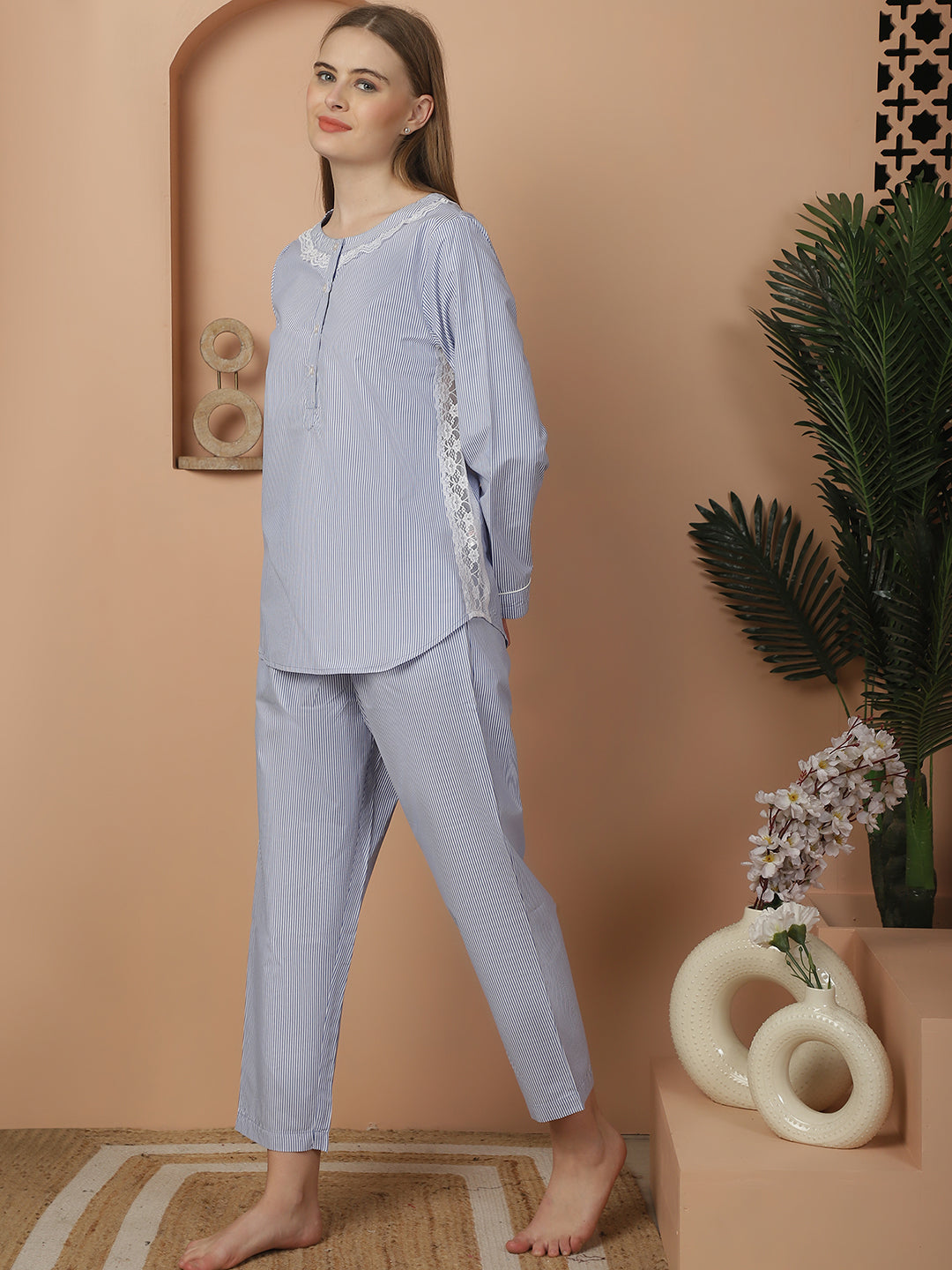 Blanc9BlueAndWhiteLaceDetailedCottonPyjamaNightSuit-B9NW56