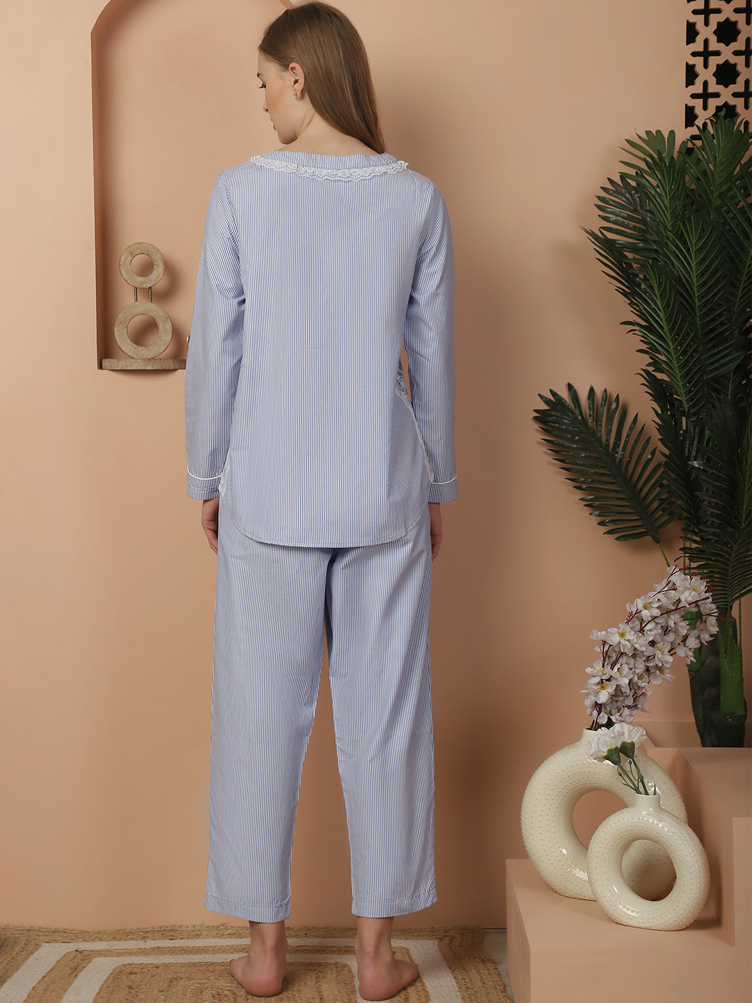 Blanc9BlueAndWhiteLaceDetailedCottonPyjamaNightSuit-B9NW56