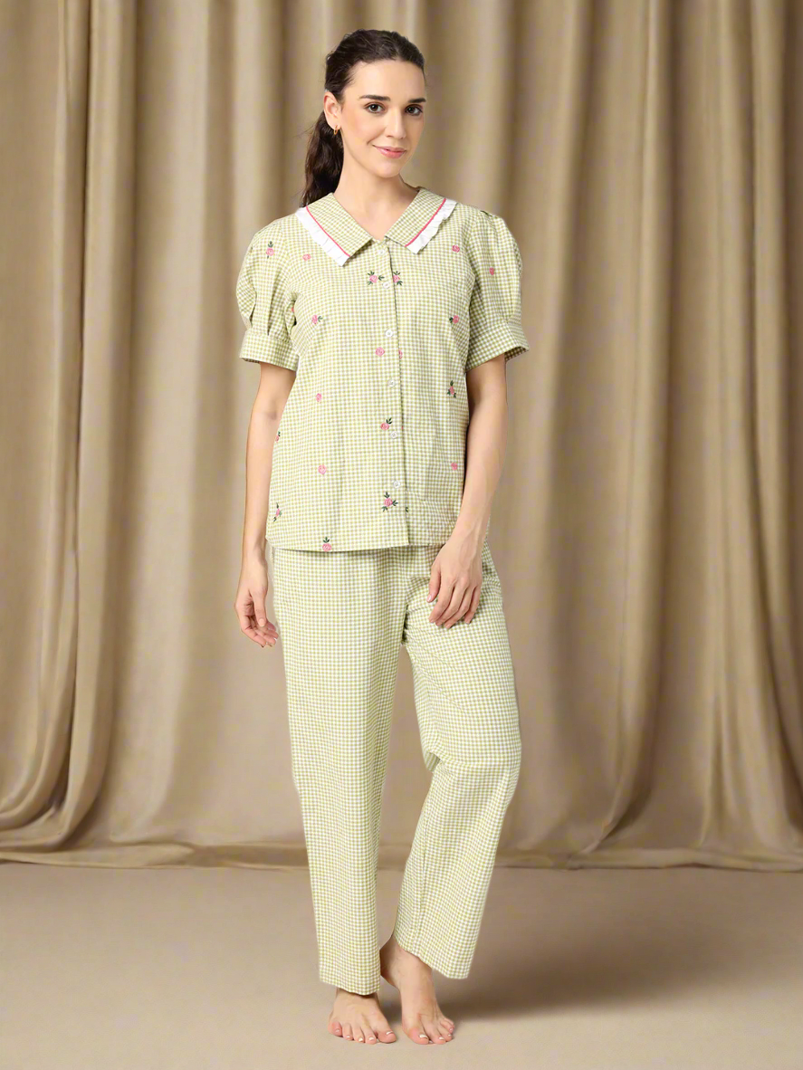Green Checkered Rose Nightwear