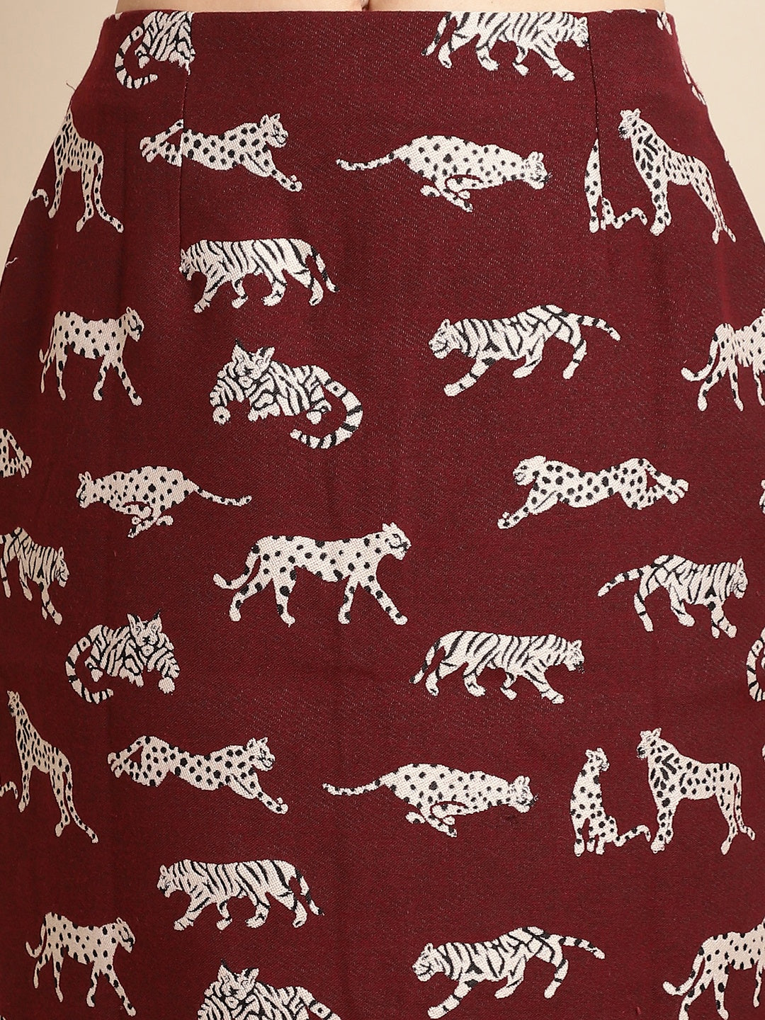 Blanc9 Maroon Tiger Patterned Jacquard Dress-B9DR02