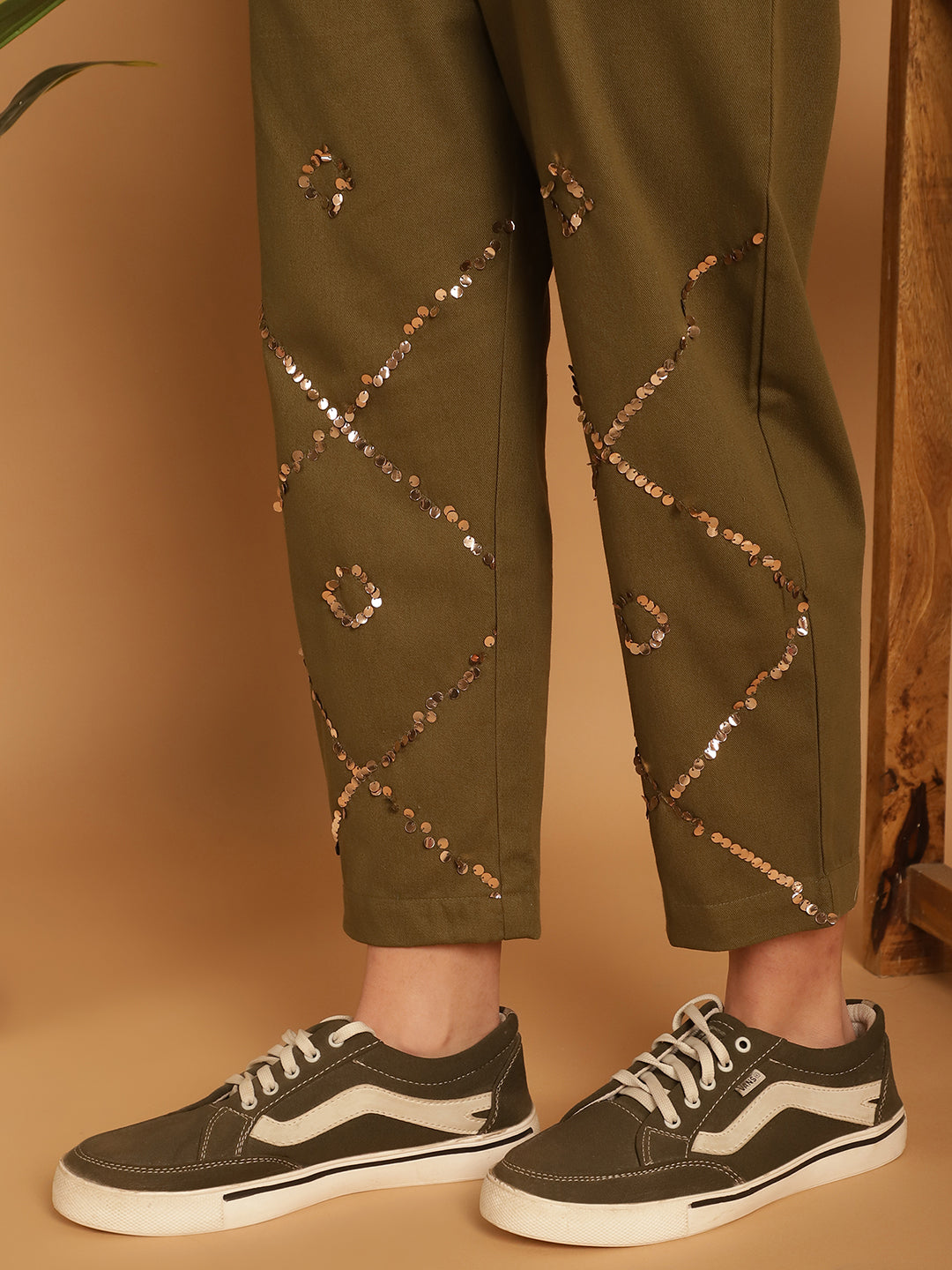 Blanc9OneSidedOffShoulderSweatshirtWithEmbellishedTrouser-B9ST152