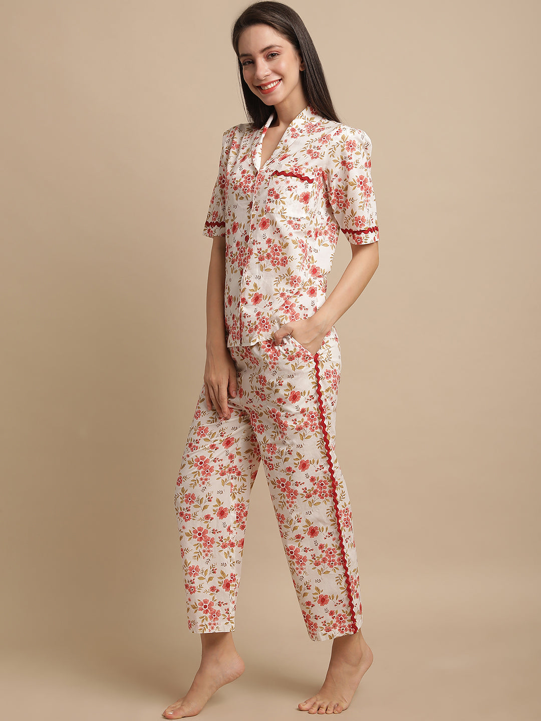 Blanc9 Red Floral Printed Nightsuit-B9NW86