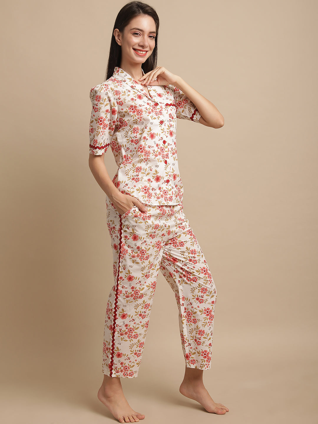 Blanc9 Red Floral Printed Nightsuit-B9NW86