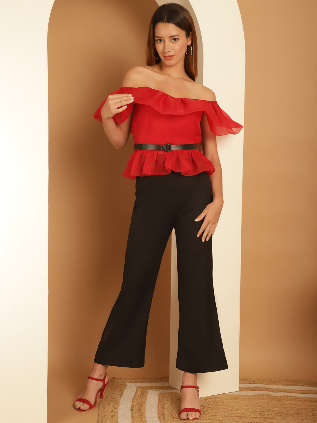Blanc9RedOrganzaOff-ShoulderTopwithBlackTrouserandblackbelt