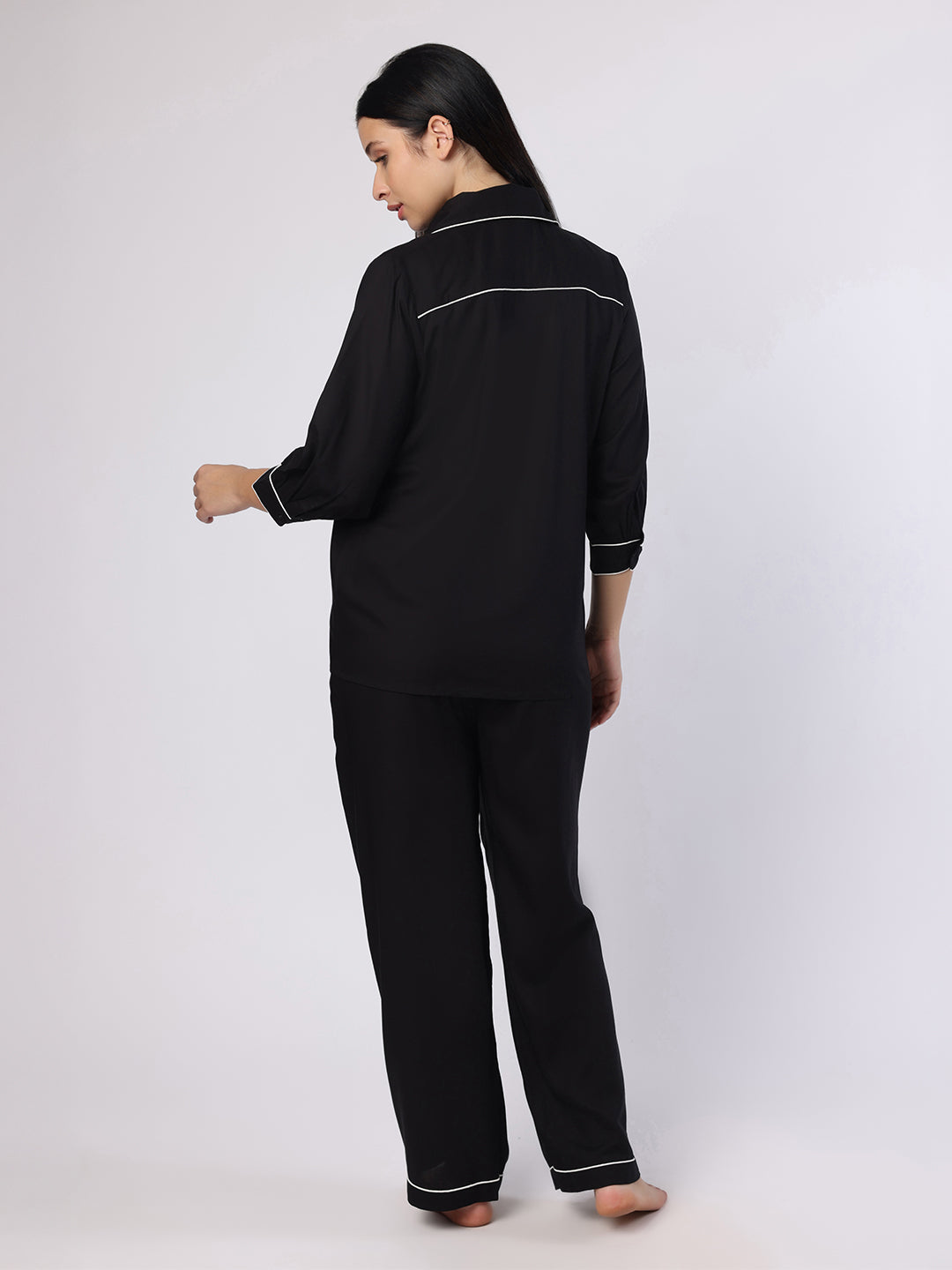 Blanc9 Women Black Nightwear With Contrast Piping And Lace