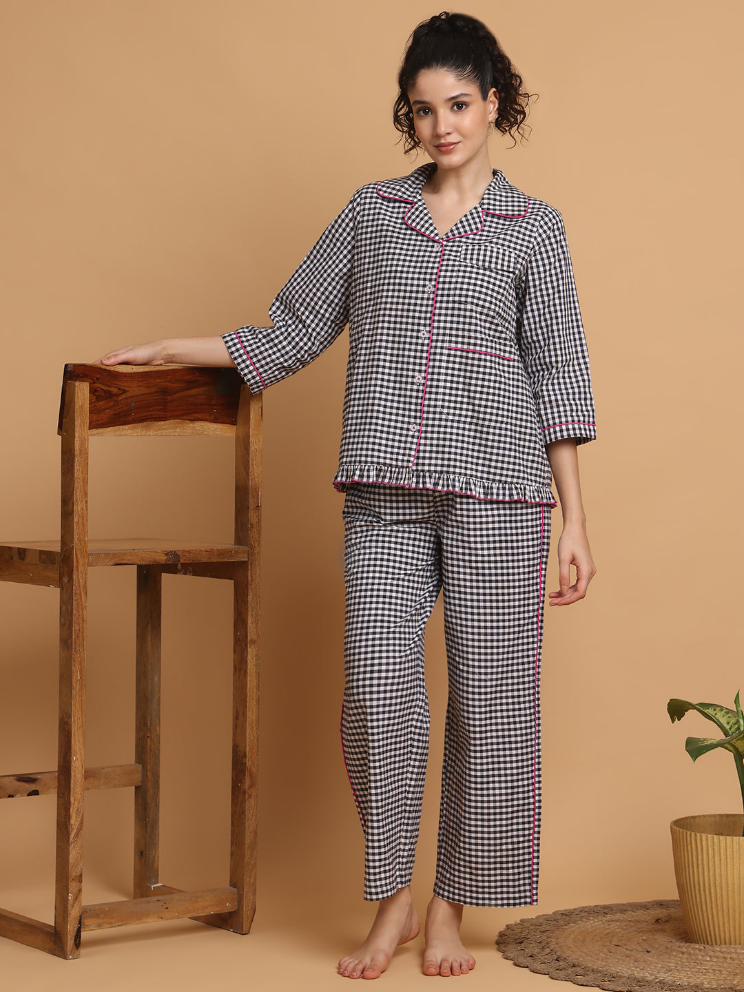 Blanc9 Women Black & White Checkered Nightwear With Pink Piping