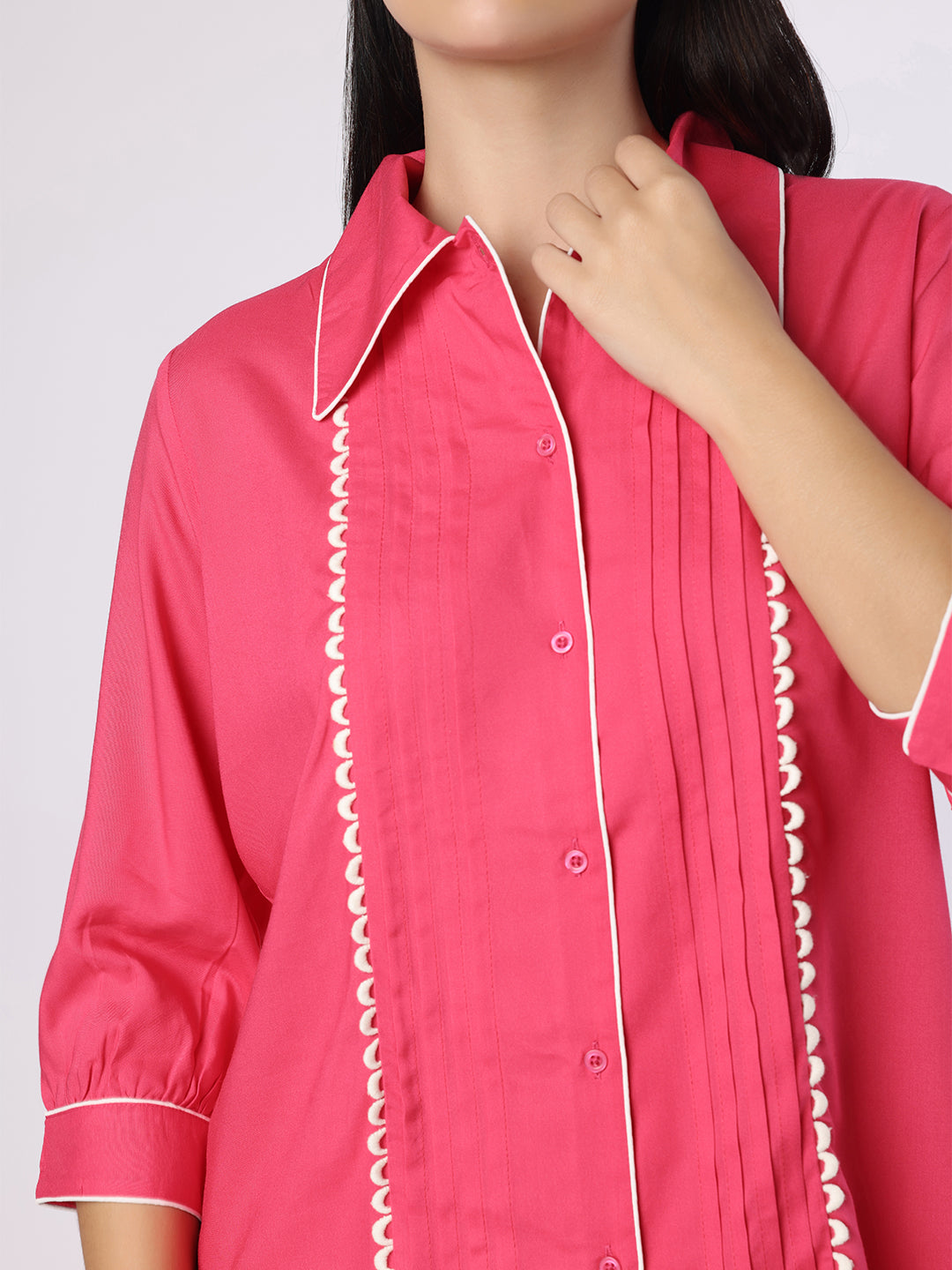 Blanc9 Women Fuchsia Pink Nightwear With Contrast Piping And Lace