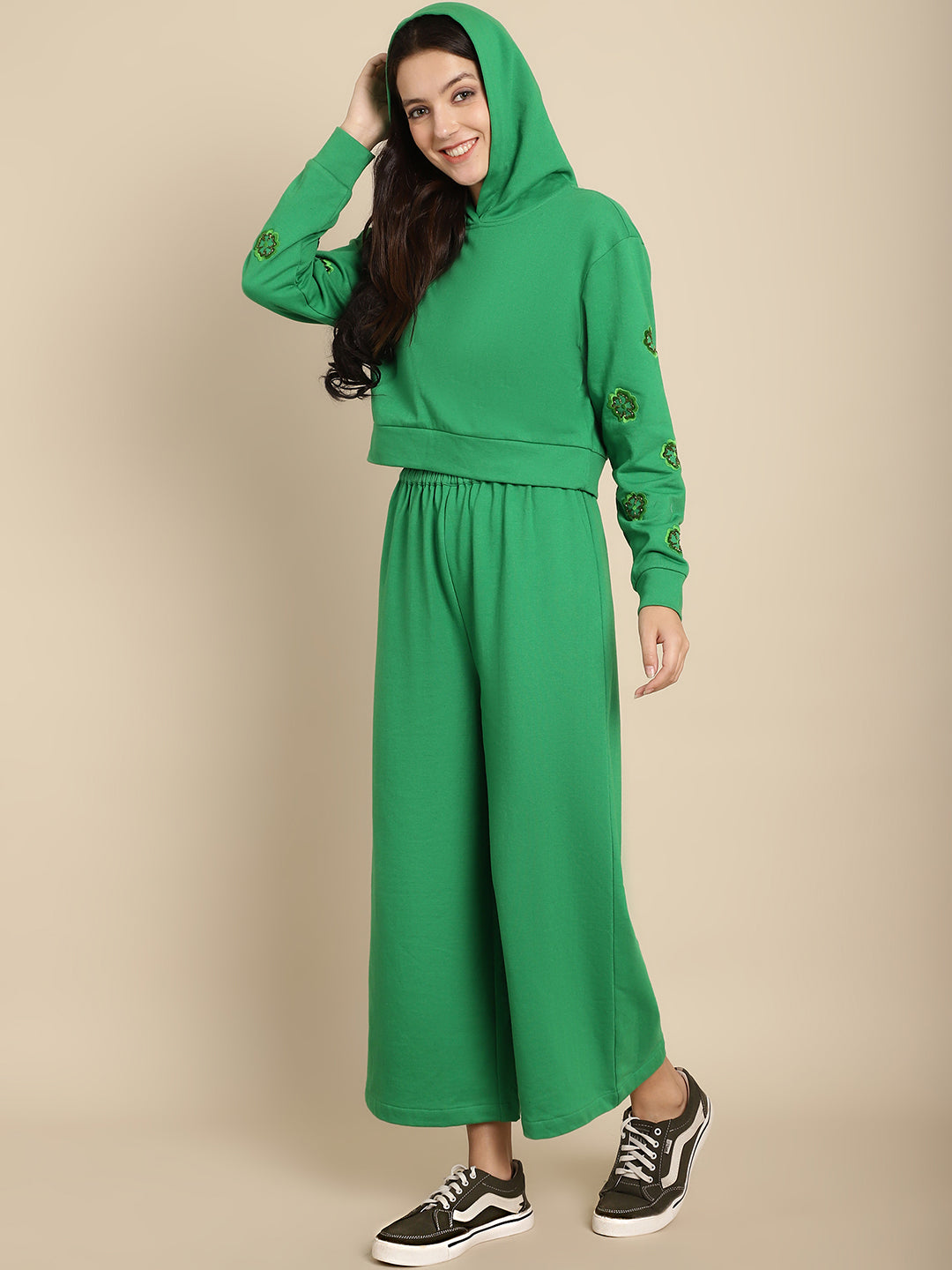 Blanc9 Women Green Sweatshirt With Jogger