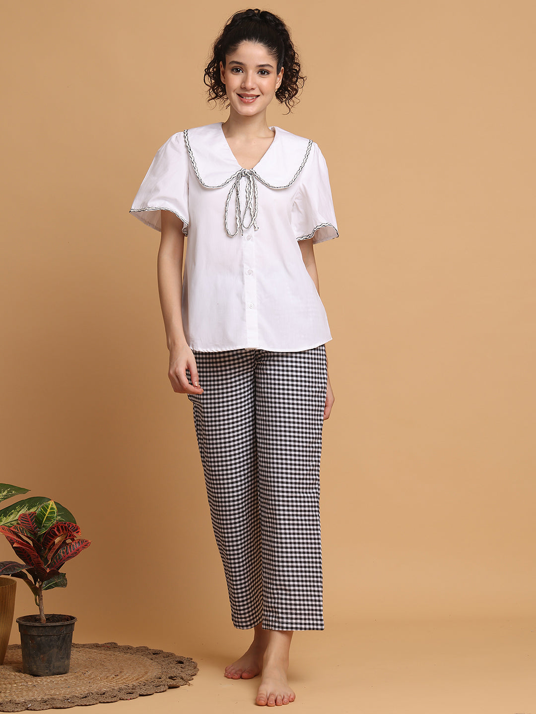 Blanc9 Women White Top With Checkered Pyjama