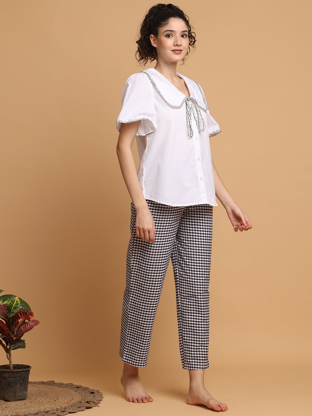 Blanc9 Women White Top With Checkered Pyjama