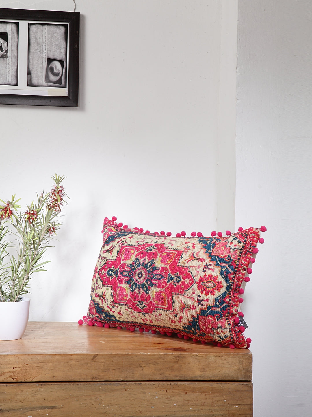 Shatranji Cushion Cover with Filler 30x50cm