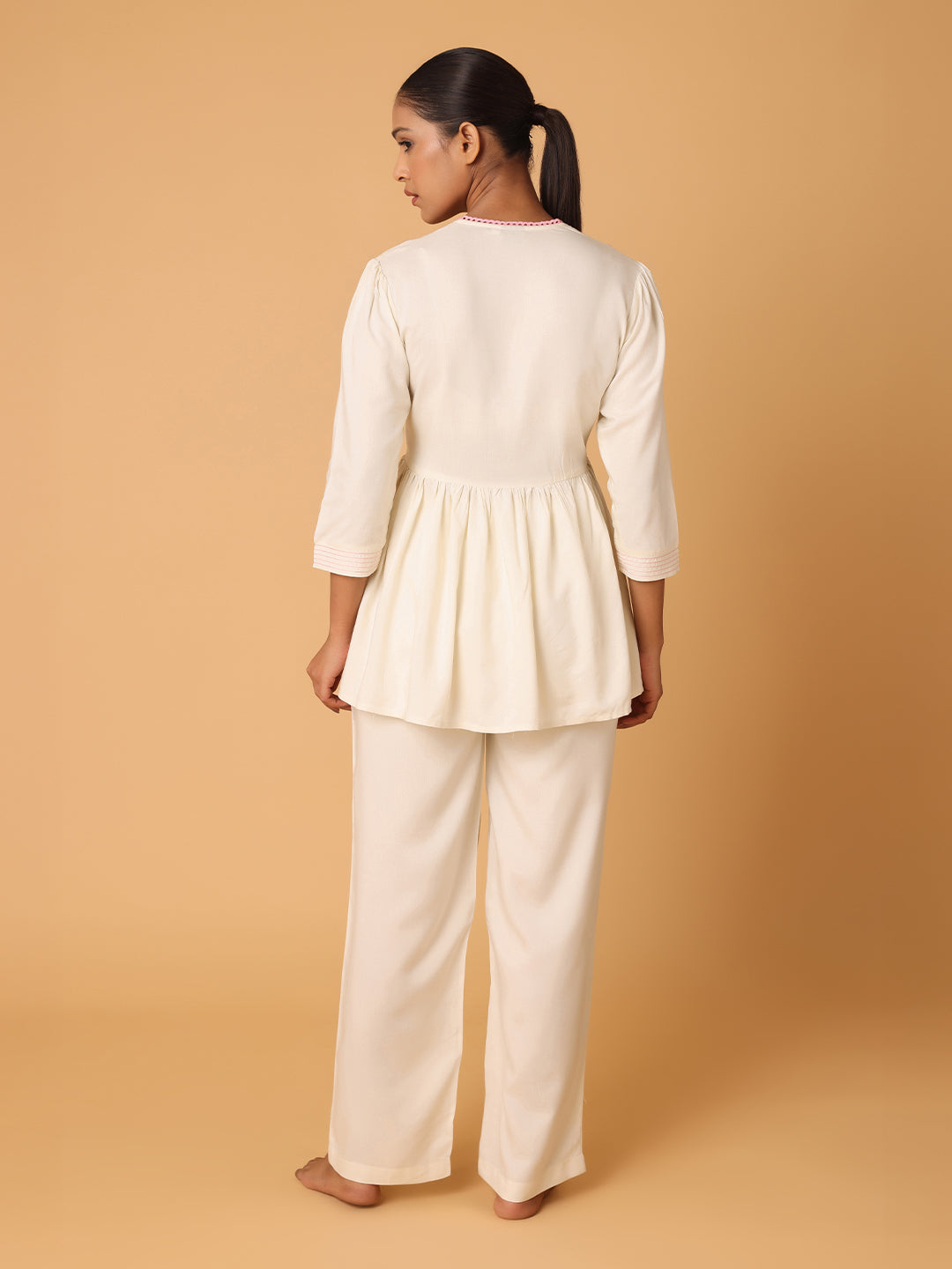 Off-White Nightwear With Contrast Pink Lace At Yoke