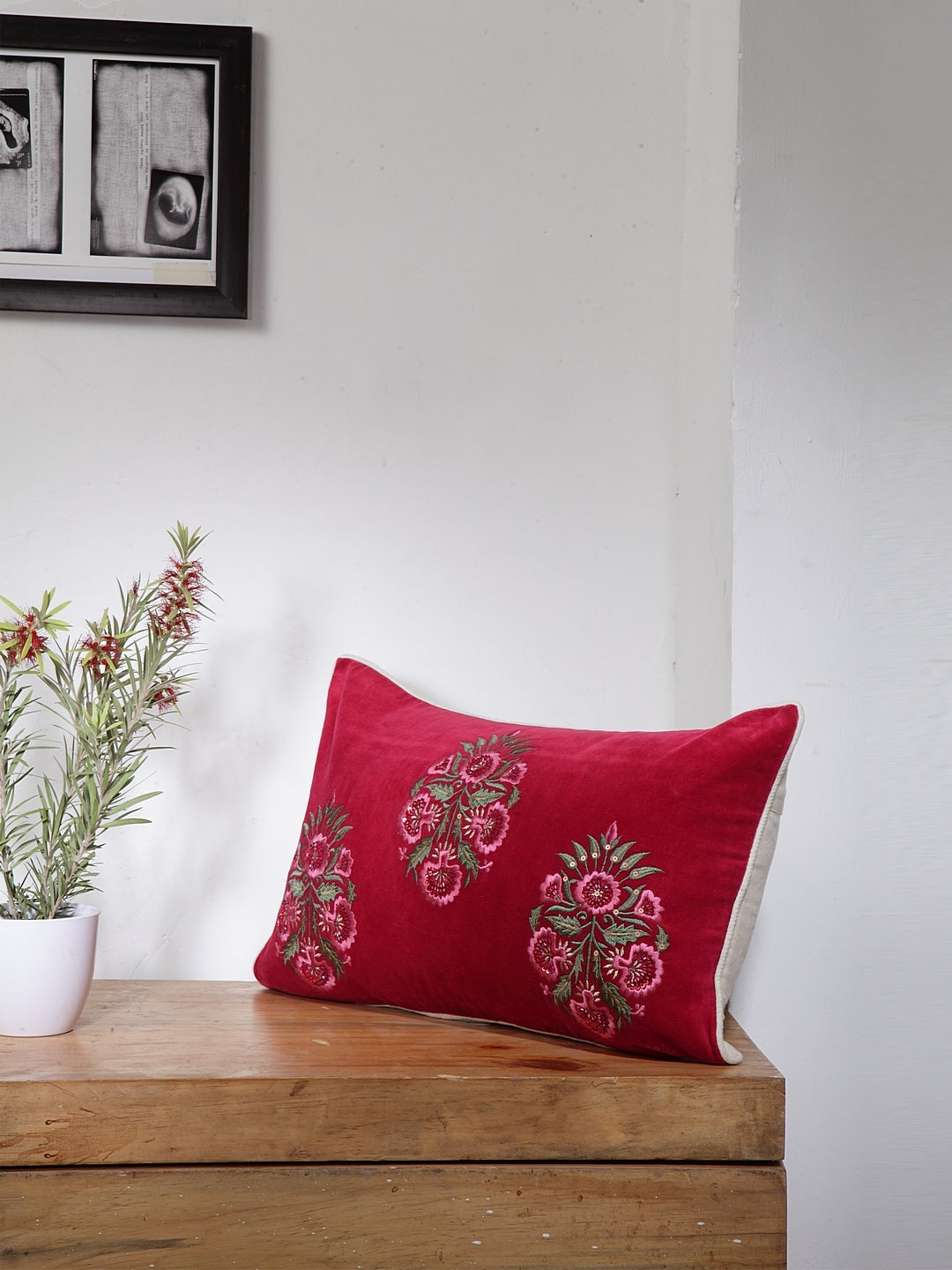 Blanc9 Arabesque Cushion Cover with Filler 30x50cm