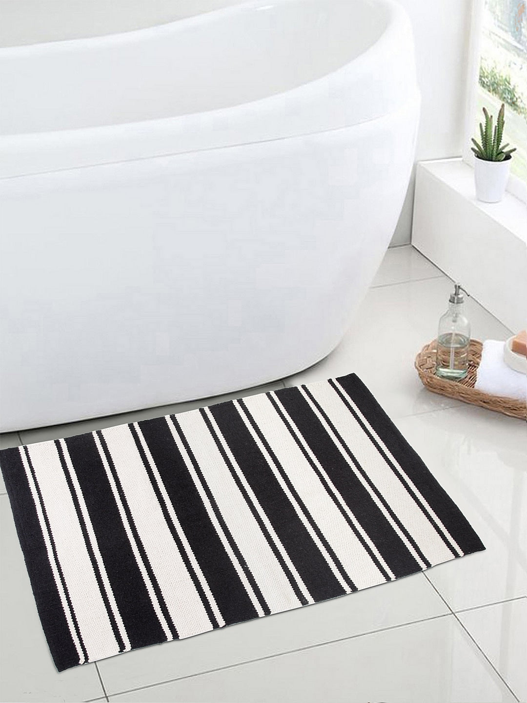 Blanc9 Woven Striped Rug