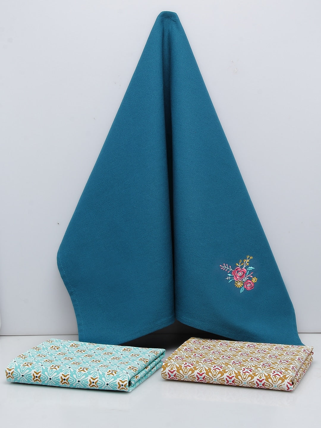 Set Of 3 Rose Embroidered Printed Kitchen Towel