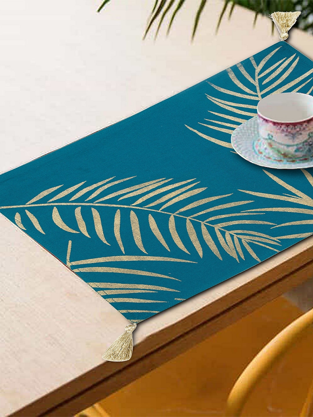 Blanc9 Set of 8 Gold foil Palm Leaf printed Placemats