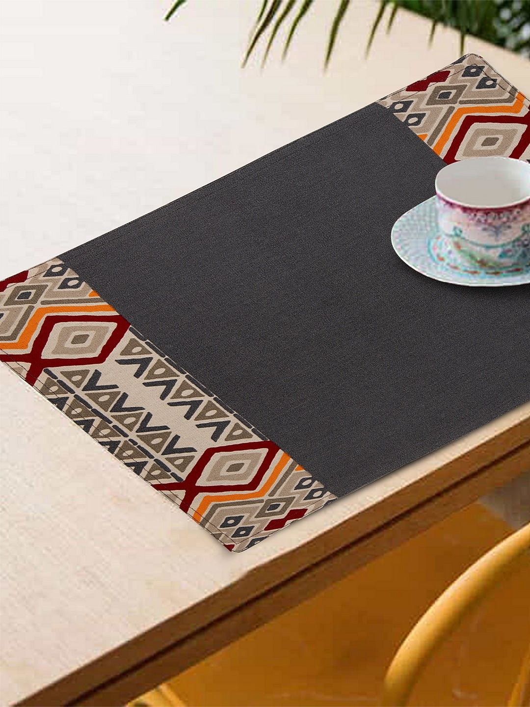 Blanc9 Set of 8 Native Weave Printed Placemats