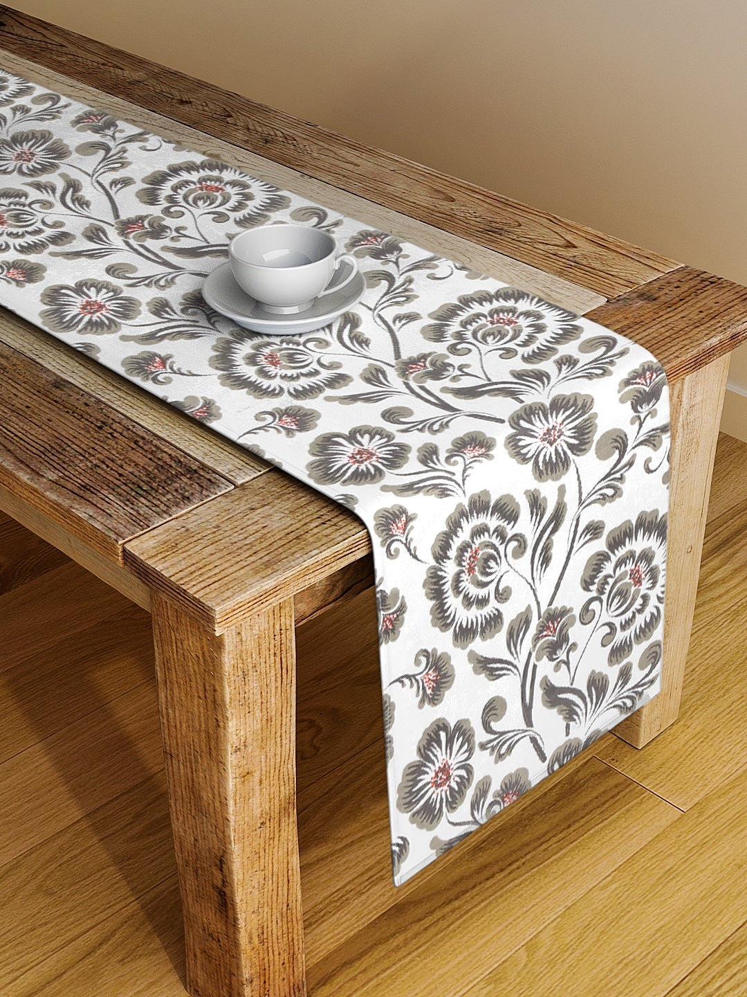 Blanc9 Vintage Floral 4/6 Seater Cotton Table Runner