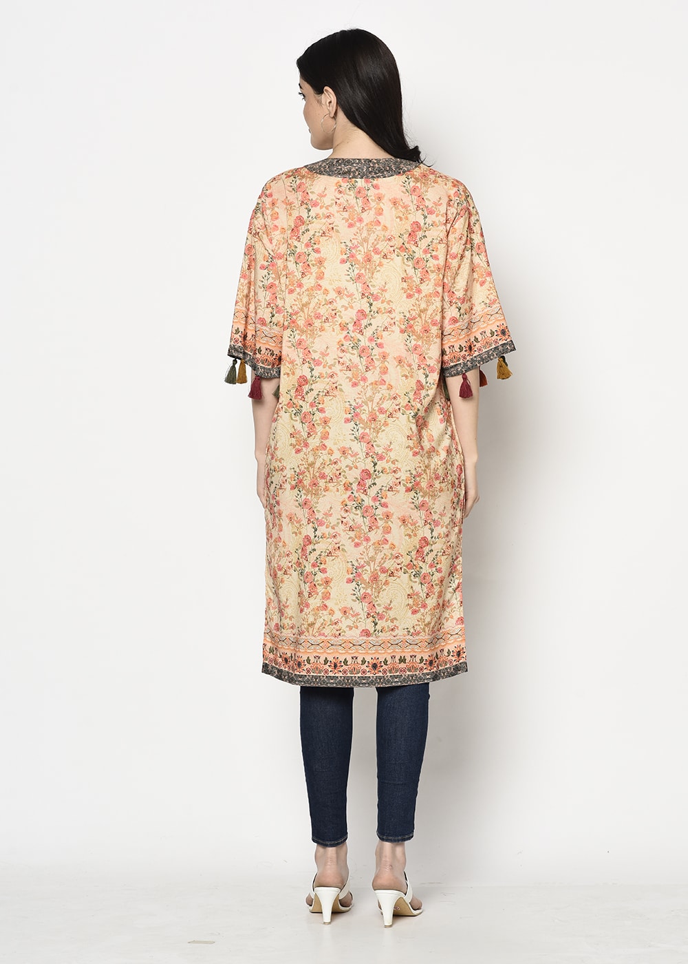 Blanc9 Scarf Printed Shrug