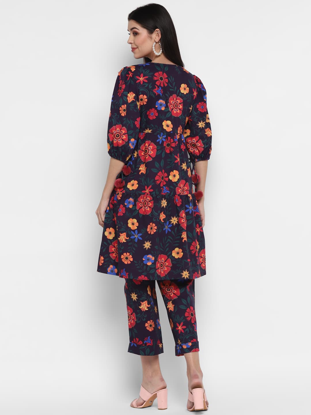 Blanc9 Big Floral Fusion Set with Brooch