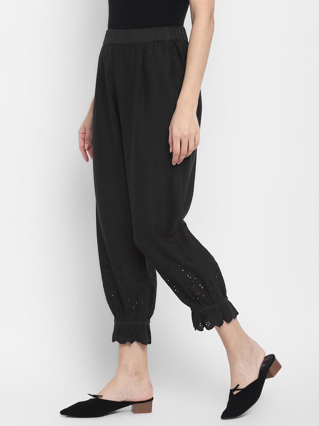 Blanc9 Schiffli Trouser