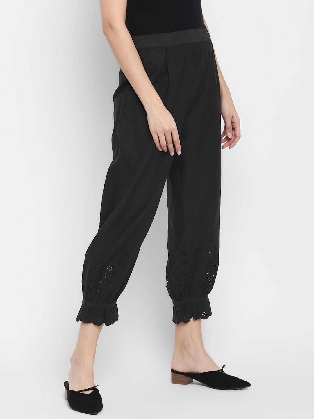 Blanc9 Schiffli Trouser