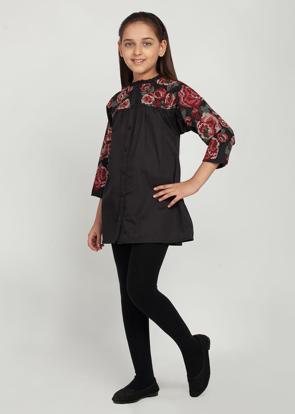 Blanc9 Black Embroidered Tunic