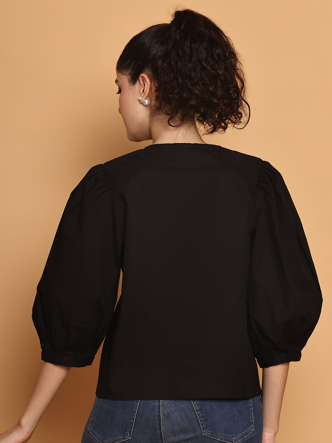 Black Cotton Puffed Sleeves Top