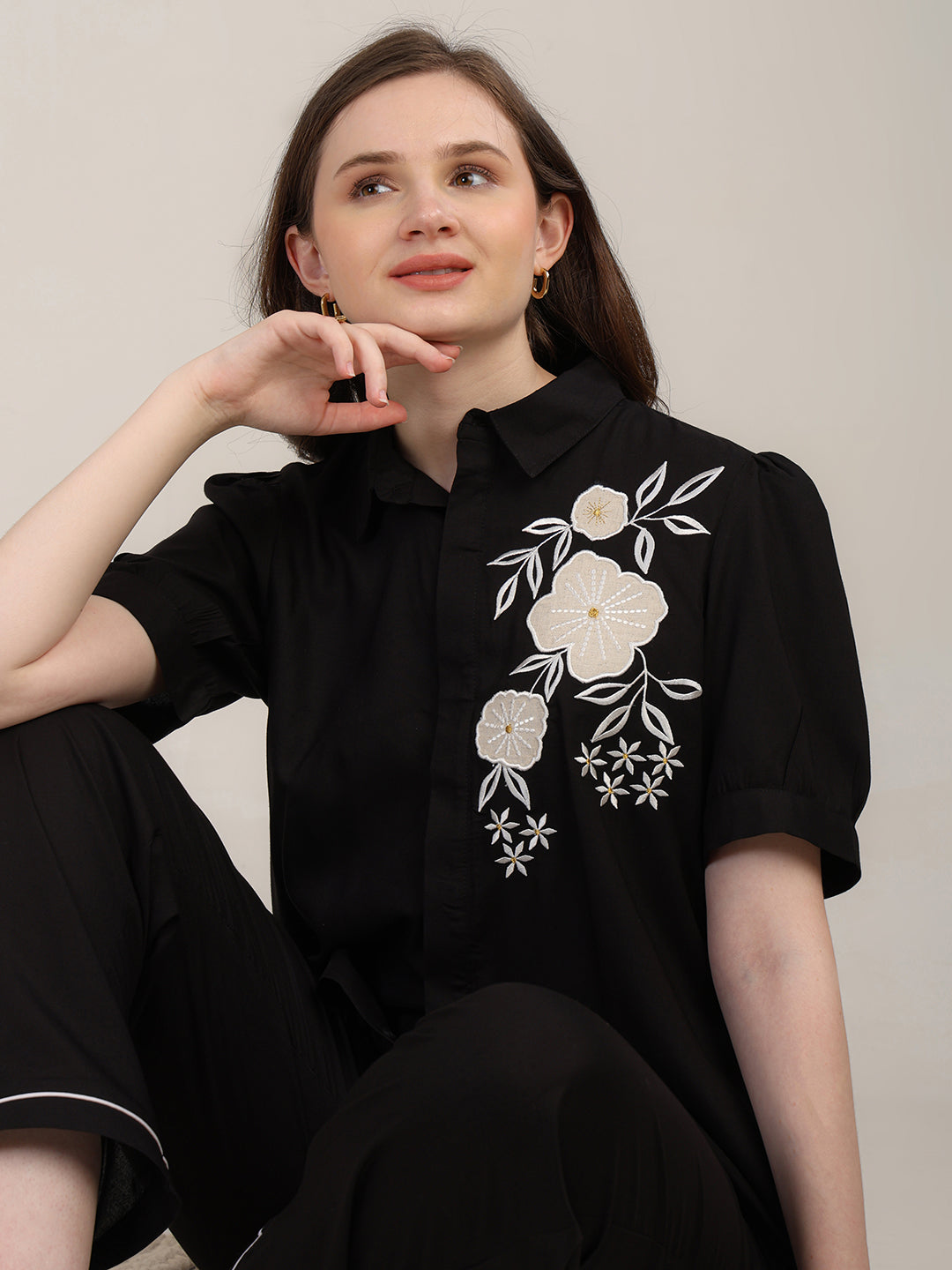 Black PYJAMA SET WITH applique embroidery
