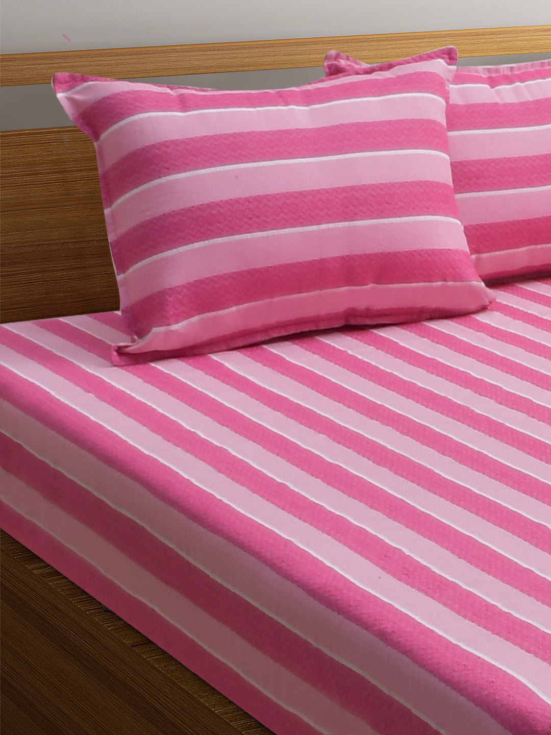 Blanc9 Fuchsin lane Jacquard Pink Cotton Double Bedsheet with Pillows