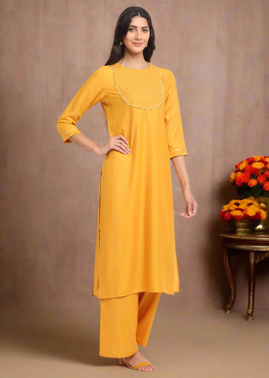 Grid Embroidered Yoke Kurti