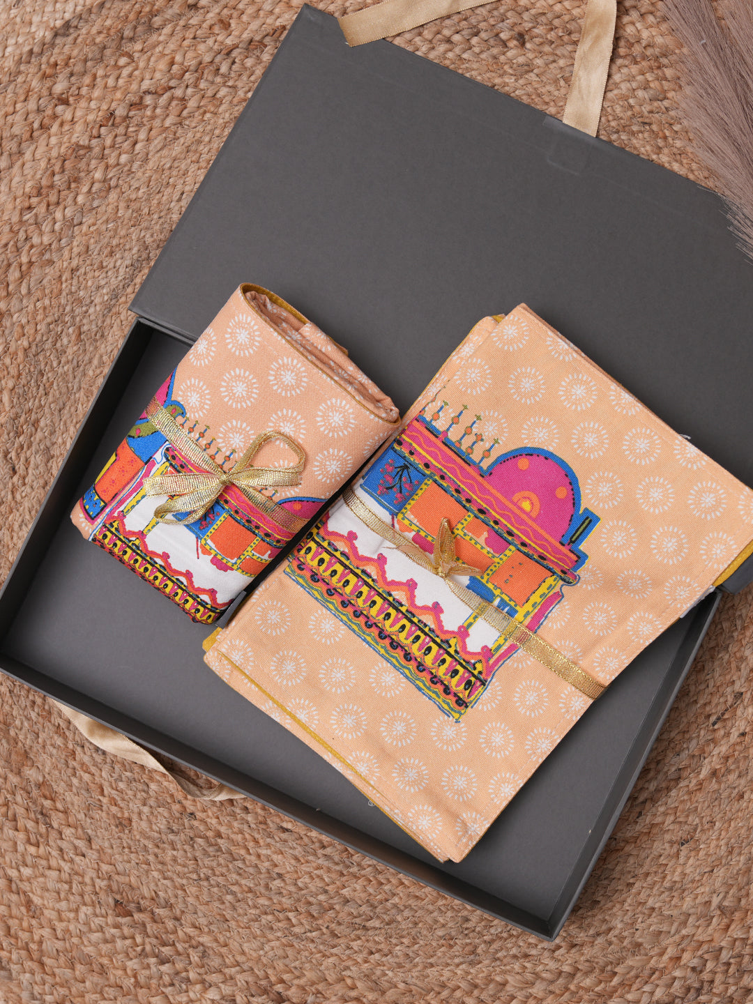 Rangeela Truck Cotton Table Runner with 6 Matching Placemats