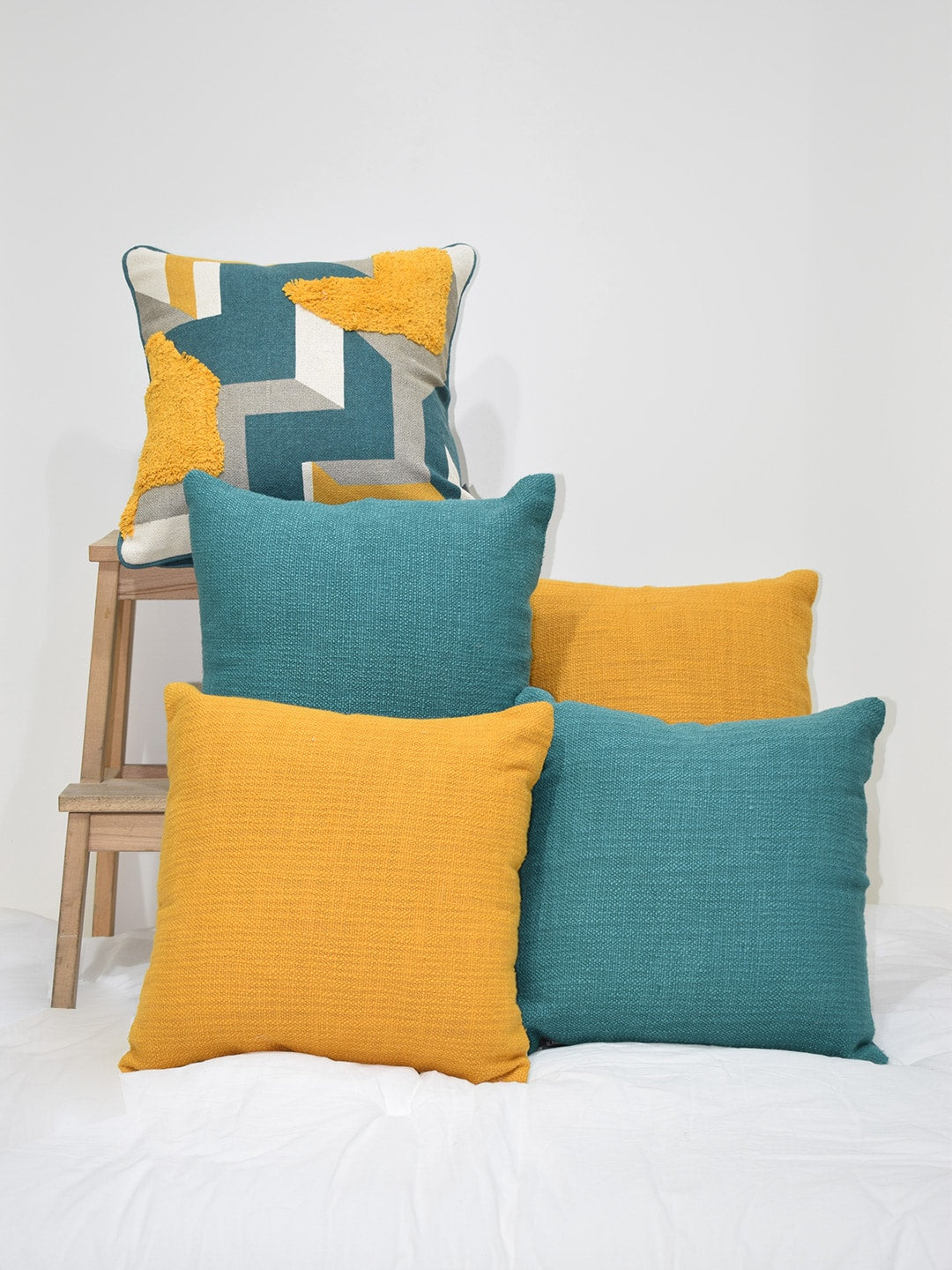 Set of 5 Abstract Geo Tufted & Solid 40x40 CM Cushion Covers