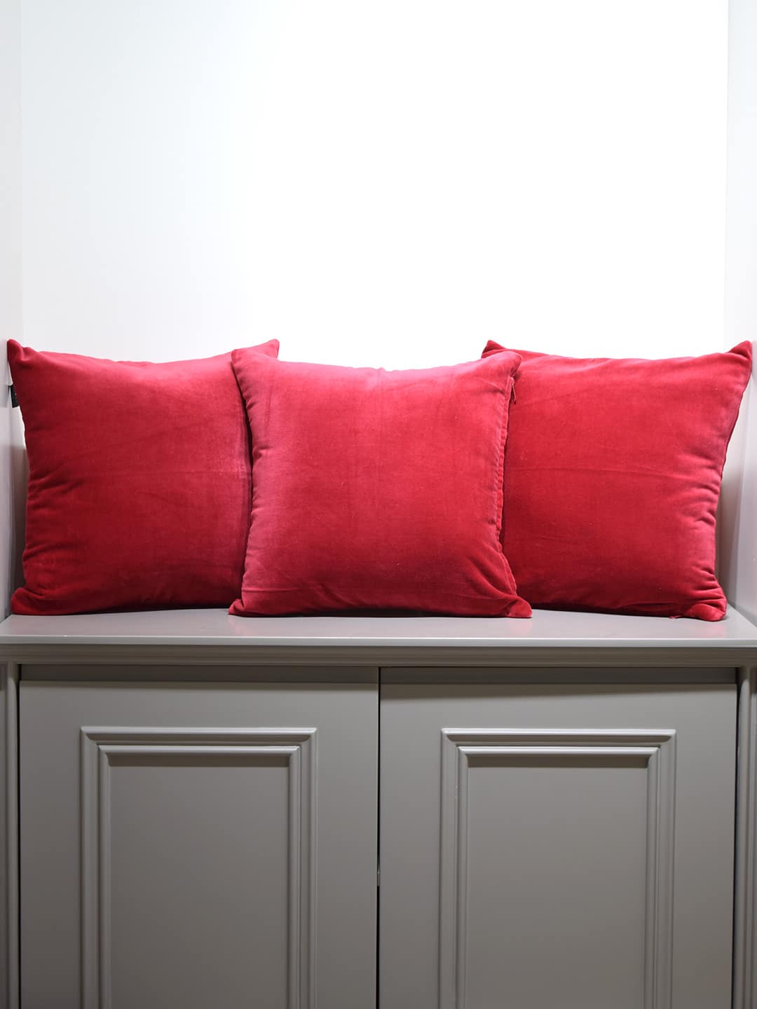 Set of 3 Red Velvet 40x40 CM Cushion Covers