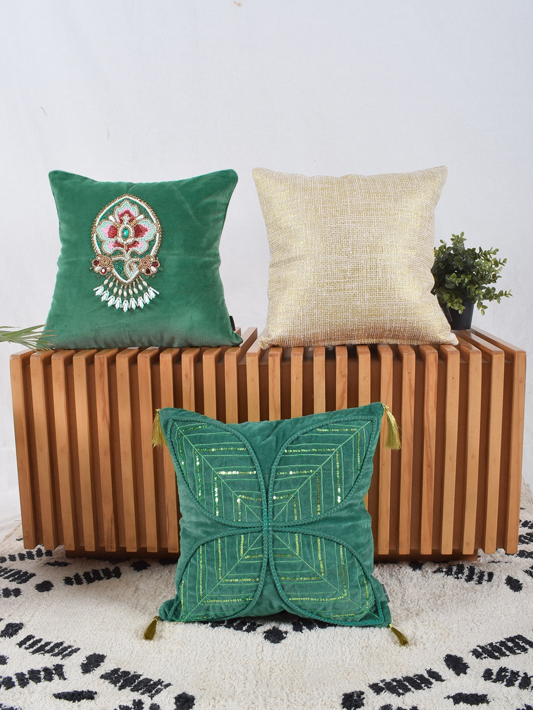 Blanc9 Set of 3 Embroidered Green Golden 40x40 CM Cushion covers