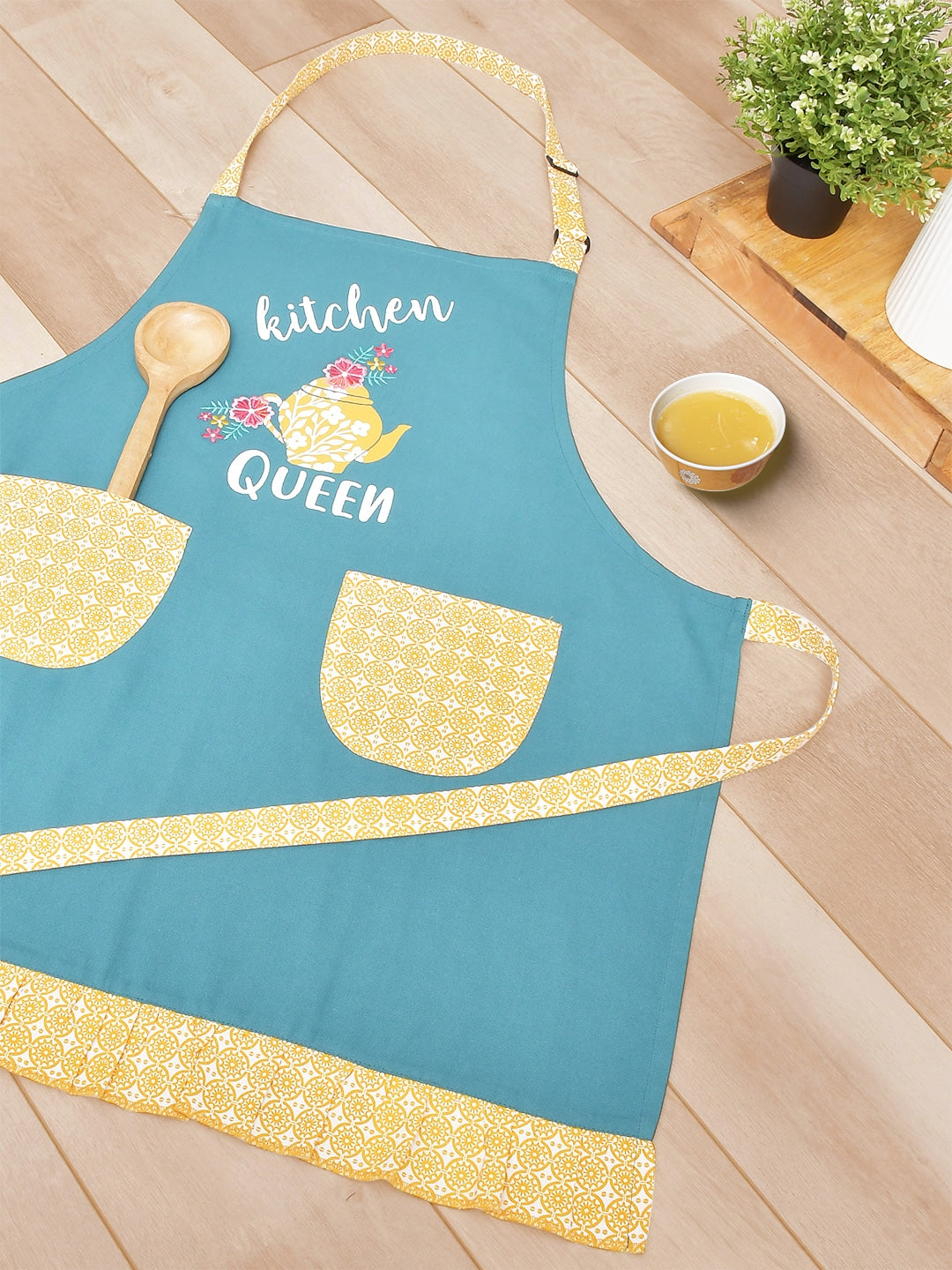 Blanc9 Kitchen Queen Teal Cotton Printed Apron