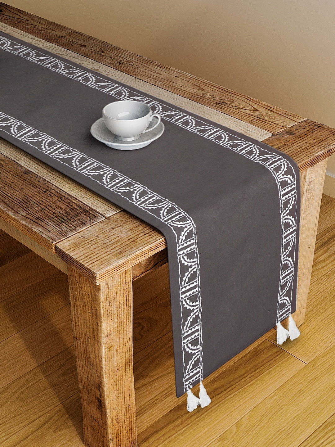 Embroidered Victorian 4/6 Seater Cotton Table Runner