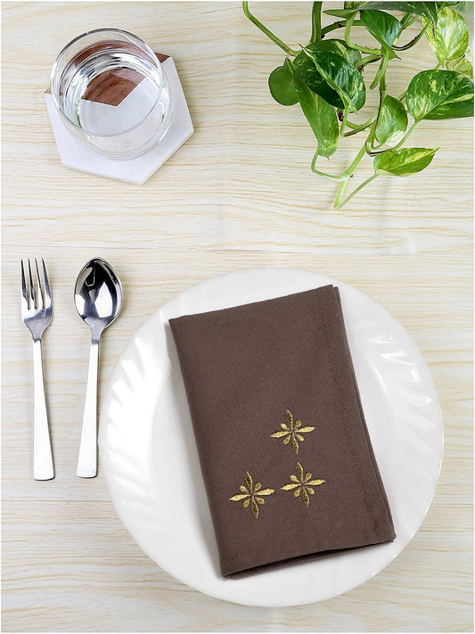 Set of 6 &amp; 8 Blingy Lights Embroidered Table Napkins