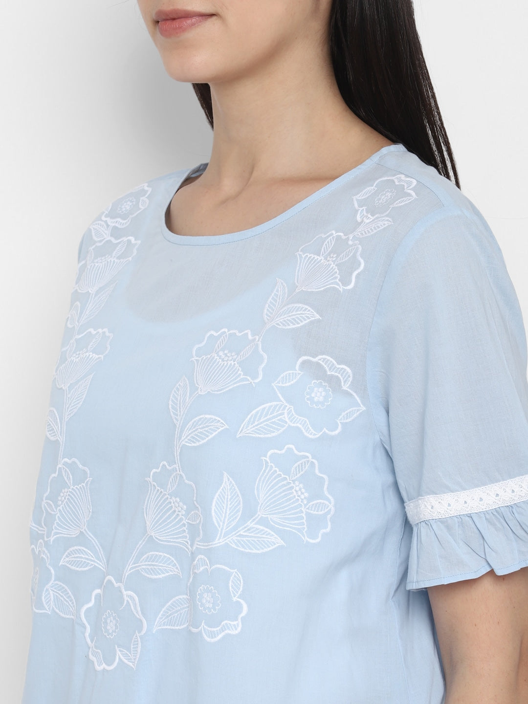 Blanc9 Floral Embroidered Nightwear