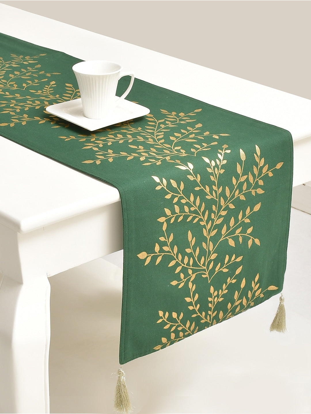 Ikebana 100% Cotton Green 4/6 Seater Table Runner